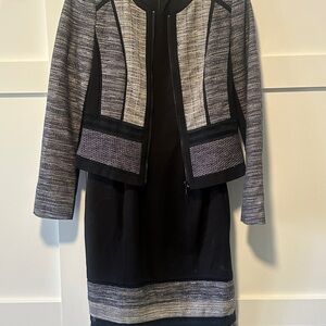 White House Black Market Size 2 - 2 Piece, Jacket and Shift Dress Suit